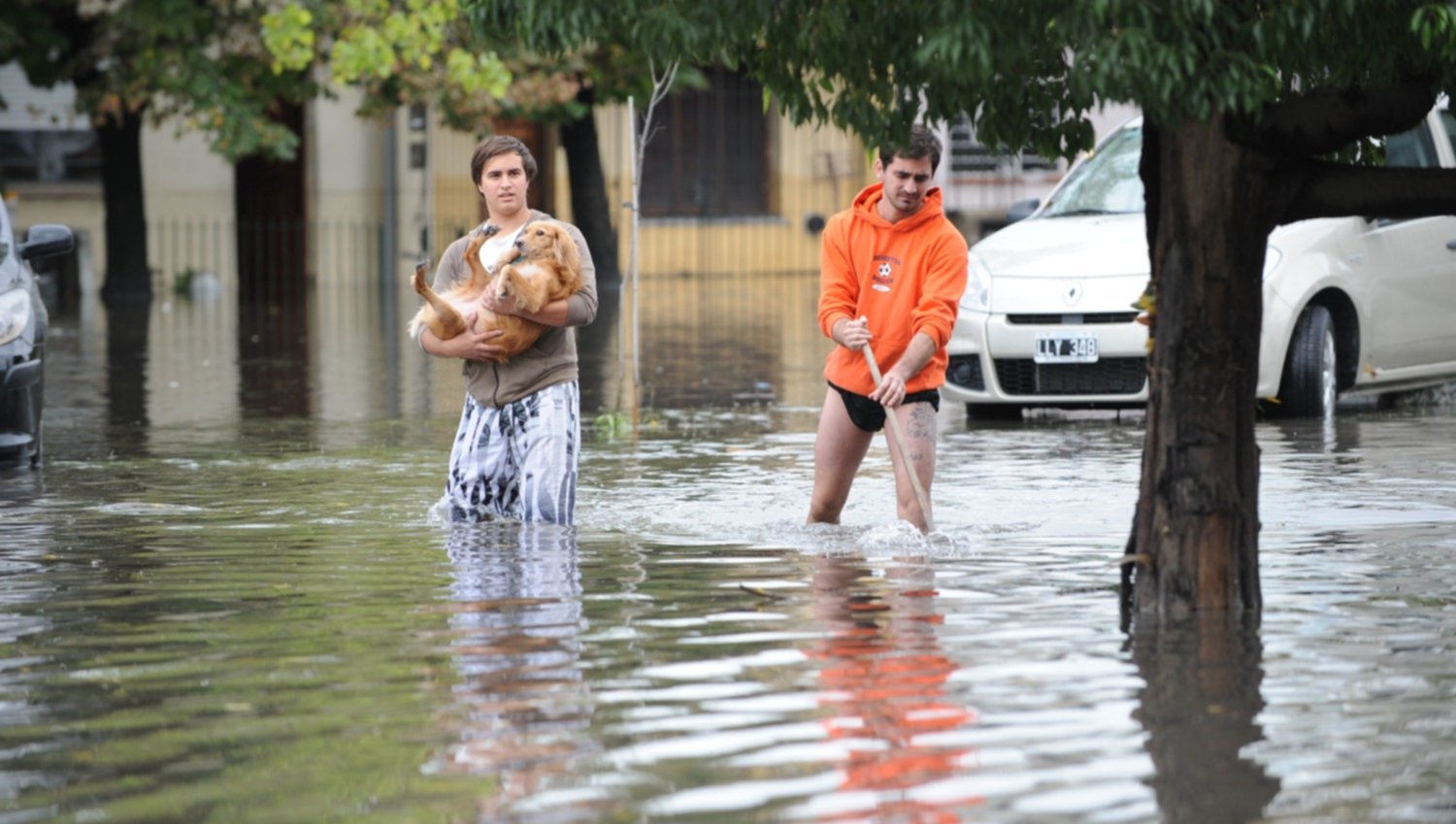 Se presentó la serie documental de la UNLP que relata la inundación de