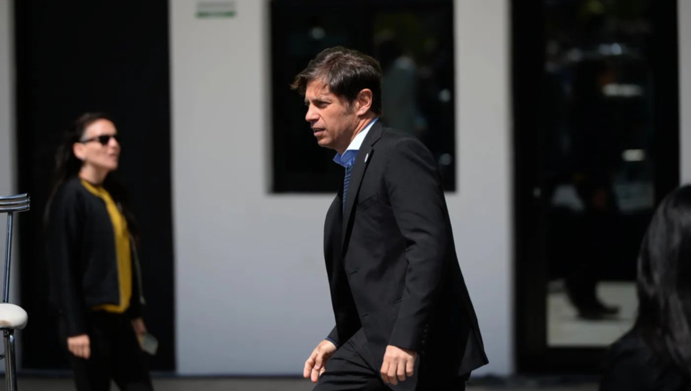 Kicillof reunió a Legisladores de UP para definir la estrategia sobre  Planta de GNL