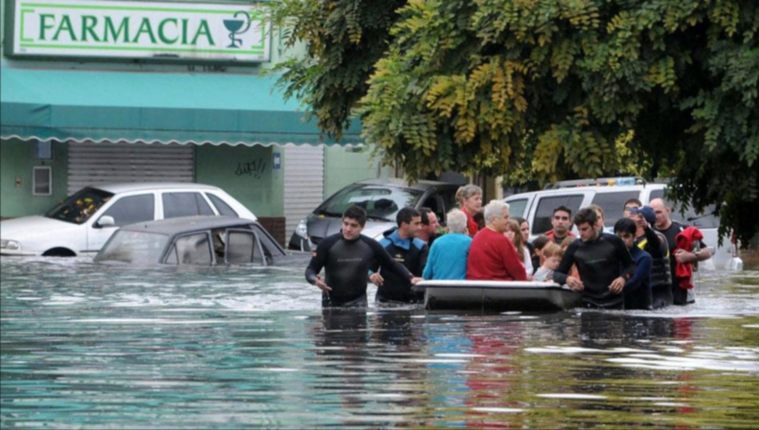 Piden que se traten dos proyectos para evitar las catástrofes climáticas en  La Plata