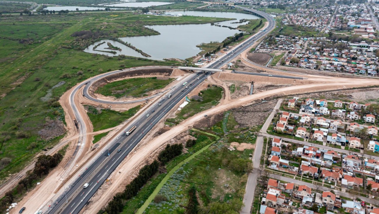 Avanzan Las Obras En La Bajada De La Autopista En La Nueva Fecha